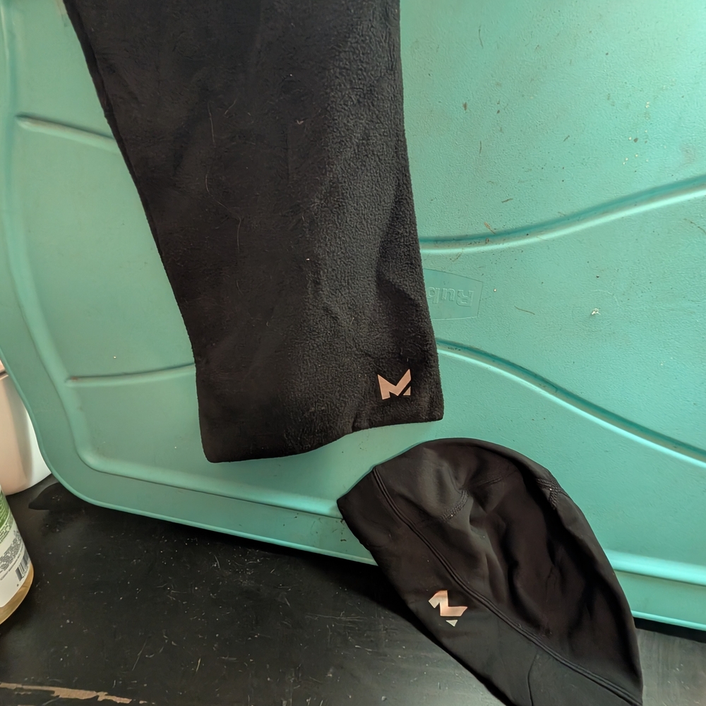 Black Fleece Leggings and Beanie Set with Logo